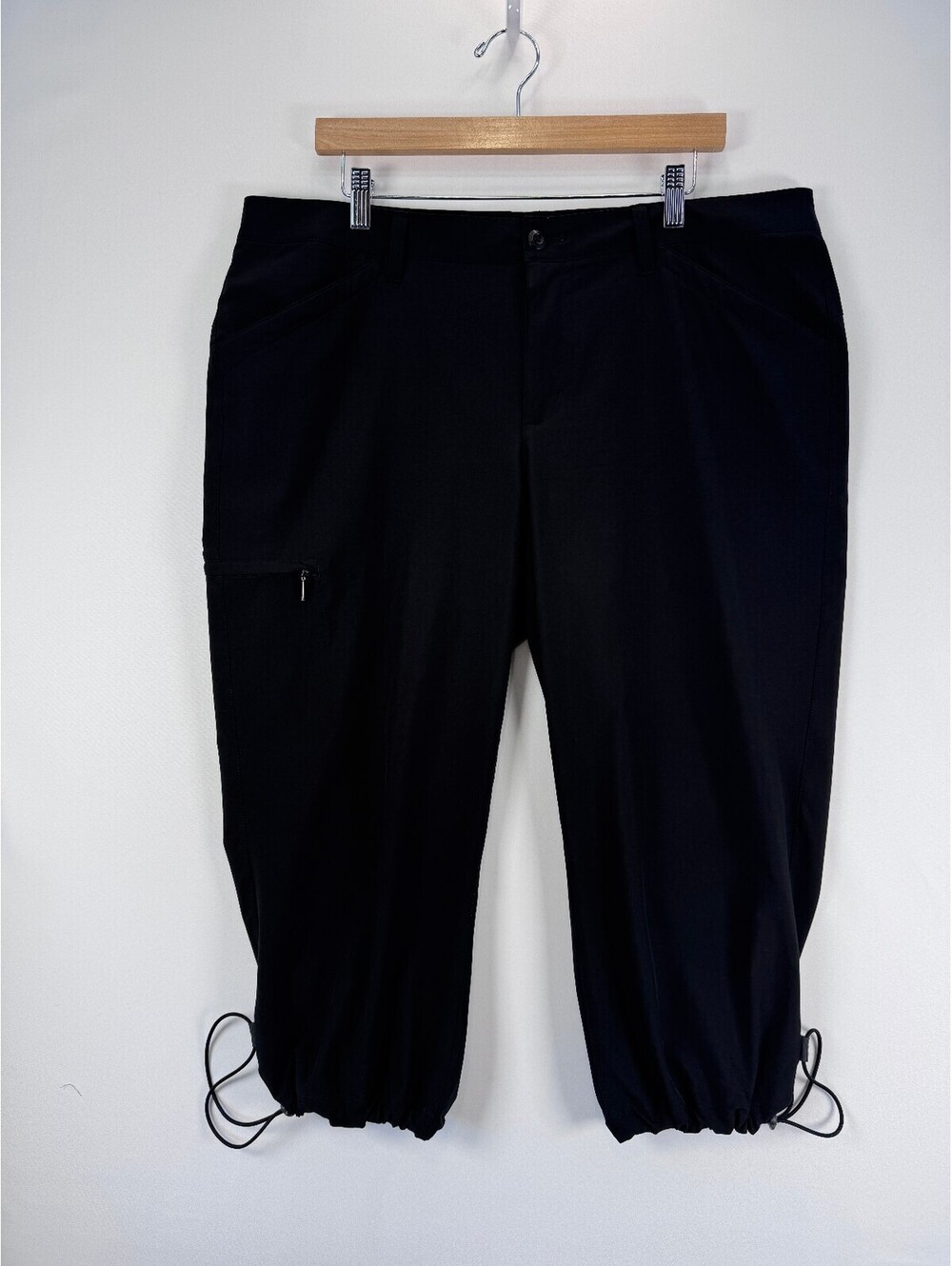 Eddie Bauer Hiking Pants Women’s 16 Black Outdoor Stretch Cargo Capri Drawcord